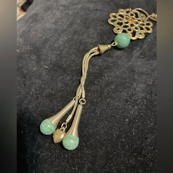 Necklaces - Picture 2 of 4